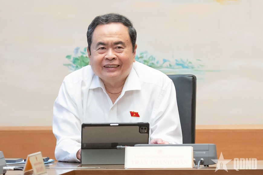 Chủ tịch Quốc hội: Tiếp tục cải cách thể chế, quyết đạt tăng trưởng 8% trở lên năm 2025